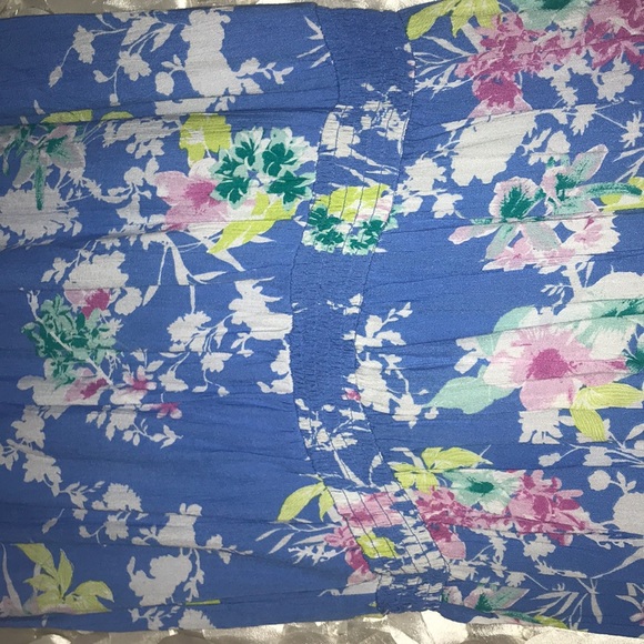 Dress - Picture 4 of 5